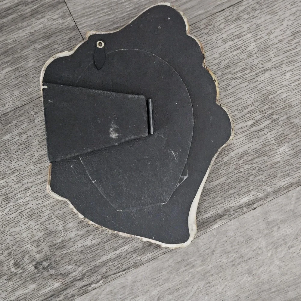 vintage brown ceramic 3D baseball glove photo frame